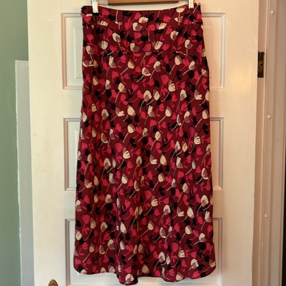CAbi corsage skirt size 8 - Picture 2 of 5
